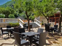 太陽公園大飯店 救世主海灘（Salvatore Beach）附近的飯店