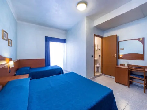 โรงแรมออโรรา โรงแรมใกล้ปาเลสโตร