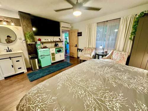 The Pines Inn and Cottages Hotels in Grass Valley