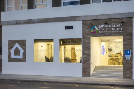 Casual del Mar Málaga Отели рядом с достопримечательностью «Estación de Autobuses de Málaga»