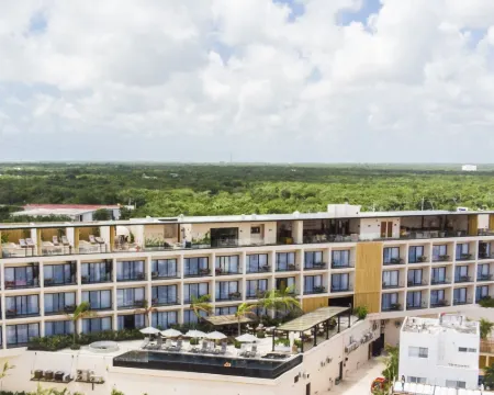 ハイブ カンクン by G ホテルズ ベニート・ファレスのホテル