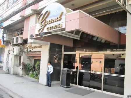 Grand City Hotel Inc. Отели в г. Восточный Мисамис