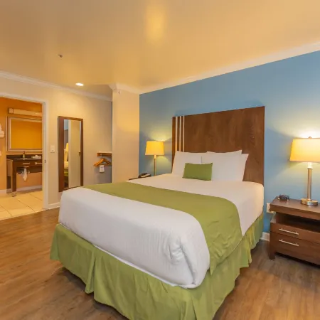 Ocean Pacific Lodge