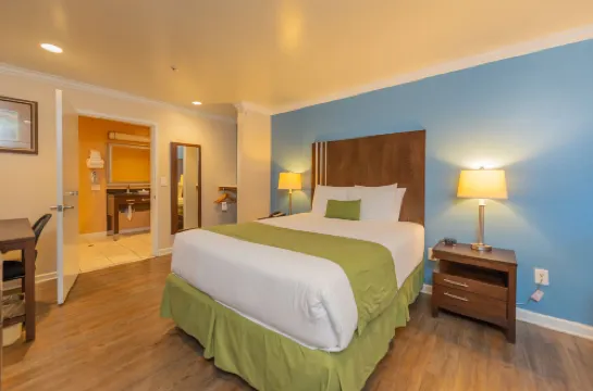 Ocean Pacific Lodge Hotels in Santa Cruz