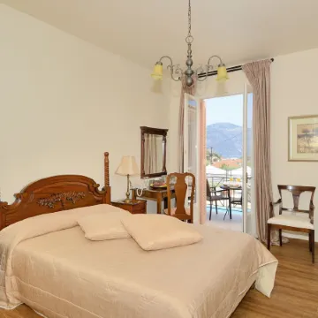 Korina Gallery Hotel