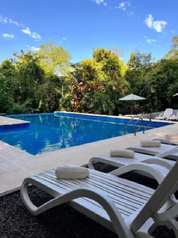 ライセスアマンバイロッジ のホテル