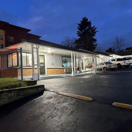 New West Motel