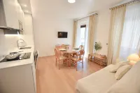 Villa Phoenix - Lake Apartments
