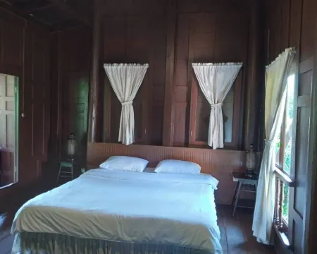 บ้านสวนอัมพวา โรงแรมในอัมพวา