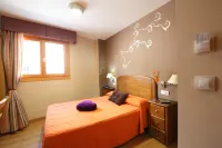 Hostal Campo Real Bed&Breakfast Hotels in Campo Real