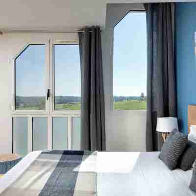 Logis Hôtel Pey la Tour Rooms