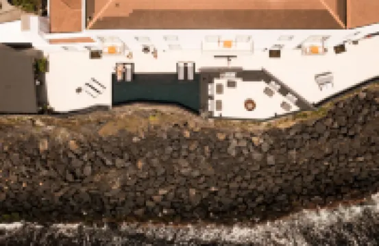 白色專享套房別墅酒店 酒店