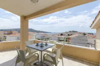 Apartments Danica - Parkplatz
