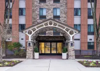 Homewood Suites by Hilton Parsippany-Troy Hills Отели рядом с достопримечательностью «Mountain Way»
