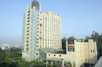 Radisson Blu Hotel Greater Noida Hotel in zona The Stellar Gymkhana