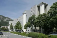 Appart Hôtel - Séjours & Affaires Grenoble Marie Curie