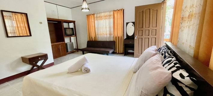 Eve's Kiosk Dive Resort Hotéis em Moalboal