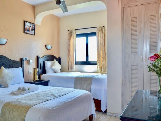 Hotel & Restaurant Bucaneros, Isla Mujeres