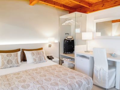 Athos Guest House Pansion
