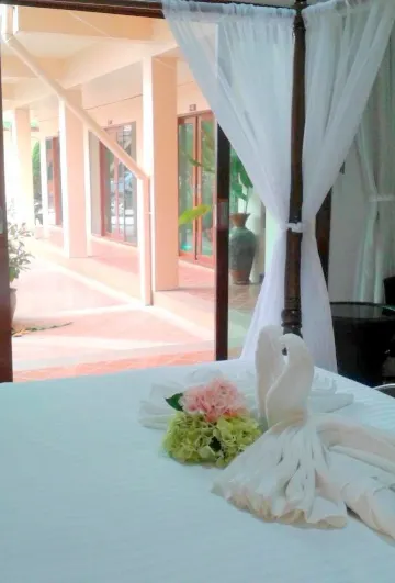 Deluxe Room with 1 Double Bed, River View, Poolside (for 2 Persons)
