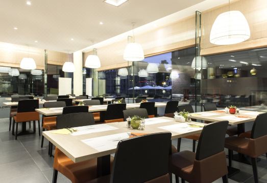 노보텔 메헬렌 센트룸 객실