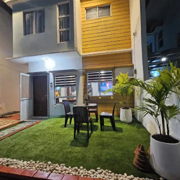 Davao City Airport Transient Rooms by Lemonique Hotels in 