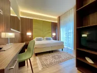 Hotel Brescia & Apartments Hotels in Breno