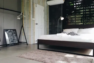 Onhill Village Hotell i Pong Ta Long
