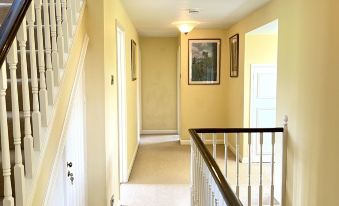 Meadow Rise Guest House - Housity