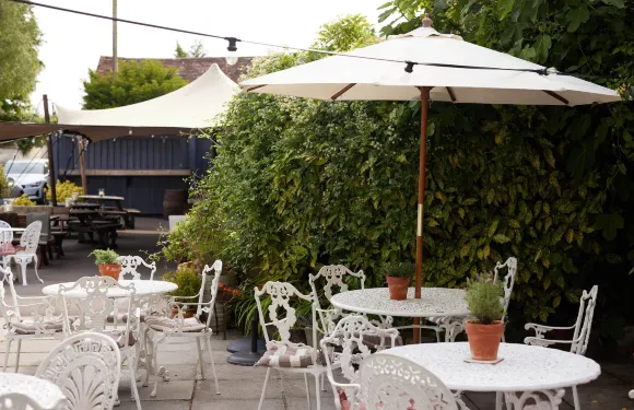 格羅夫納阿姆斯酒店