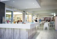 Grand Blue Beach Hotel - 5-Star