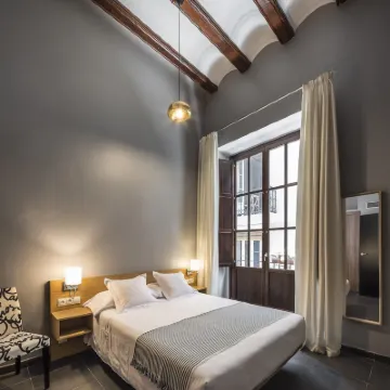 Catalina Suites San Nicolas Hotels near Basilica de la Virgen de los Desamparados