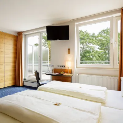 MesseHotel Köln-Deutz Отели рядом с достопримечательностью «Станция метро Kalker Post»