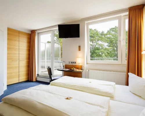 MesseHotel Köln-Deutz Hotels near Poll