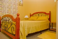 Port of Spain Sandy Guest Apartment Hotels in Saint Helena