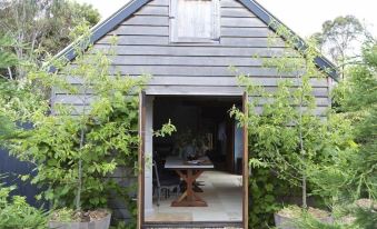 Elm Cottage Barn