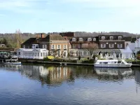 Macdonald Compleat Angler Hotel a Marlow