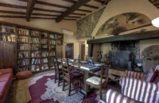 佳維雷波吉奧別墅酒店