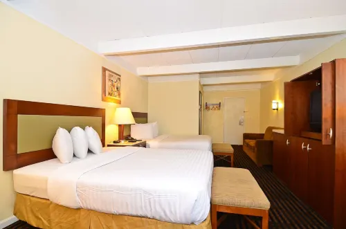 Lexington Inn & Suites NW Chicago Elgin Hotels in West Dundee