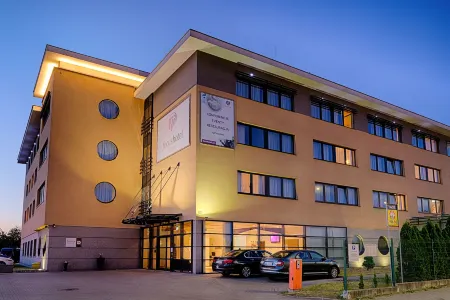 Focus Hotel Gdańsk Отели рядом с достопримечательностью «Вестерплатте»