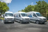 Rodeway Inn & Suites Fort Lauderdale Airport & Cruise Port - parking