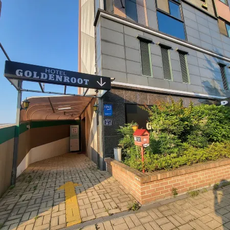 GoldenRoot Hotel in Gimhae