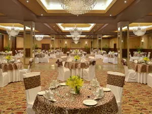 Savoy Suites Manesar