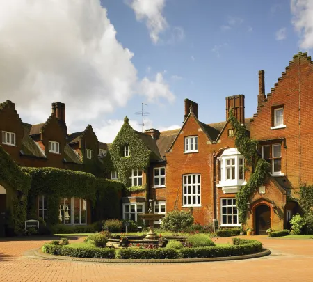 Sprowston Manor Hotel, Golf & Country Club Отели рядом с достопримечательностью «Университет Ист-Англии»