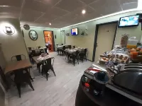 Hôtel du Tricastin - parking