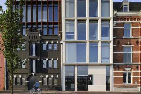 Eric Vökel Boutique Apartments - Amsterdam Suites Отели рядом с достопримечательностью «Amstella Charters»