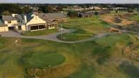 13th Beach Golf Lodges Hotel di Barwon Heads
