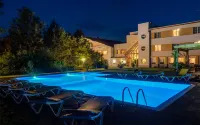 Sporthotel Kurz - Pools