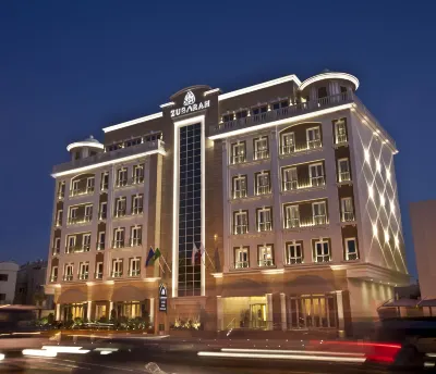 Zubarah Hotel Hoteller i Al Muntazah