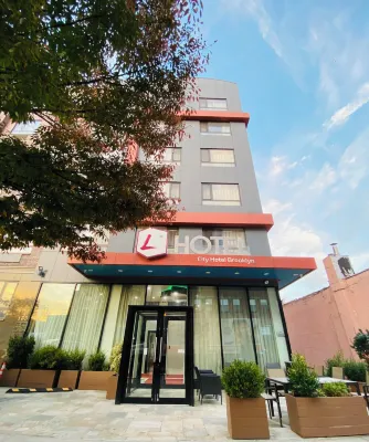 The L Hotel Hotels near Mirage Diner Restaurant